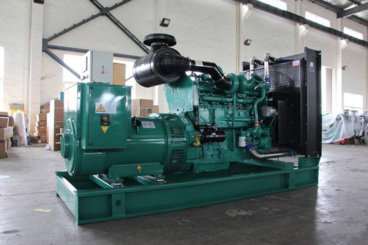 黑水320kw康明斯柴油发电车出租组图片 黑水320kw康明斯柴油发电车出租组图片